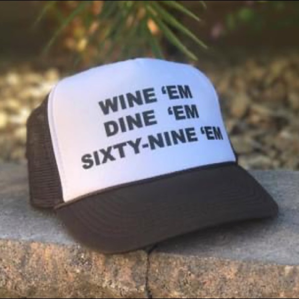 DUMB & DUMBER TRUCKER HAT